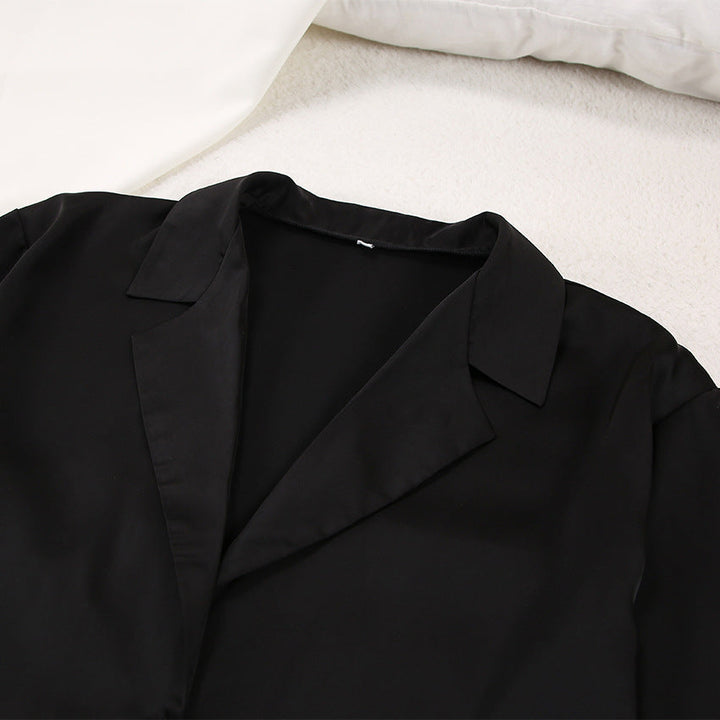Dames Tweedelige Pyjamaset Met Satijnen Look En Reverskraag detailfoto 13
