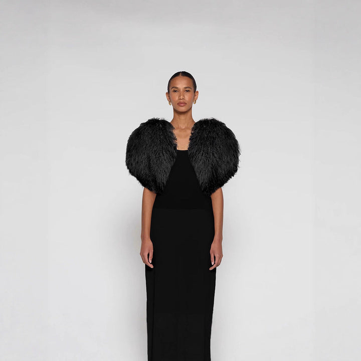 Dames Elegante Korte Faux Fur Bolero Met Volumineuze Textuur in Zwart