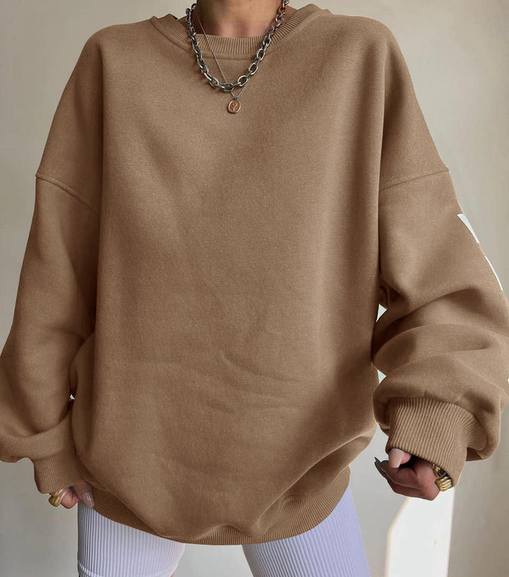 Dames Oversized Crewneck Trui Met Contrasterende Letters in Camel