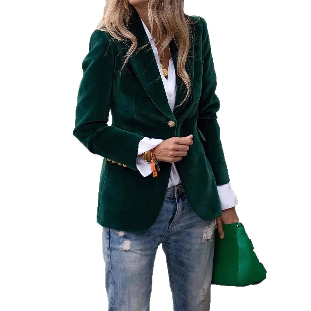 Dames Elegante Fluwelen Look Blazer Met Gouden Knoopsluiting detailfoto 7
