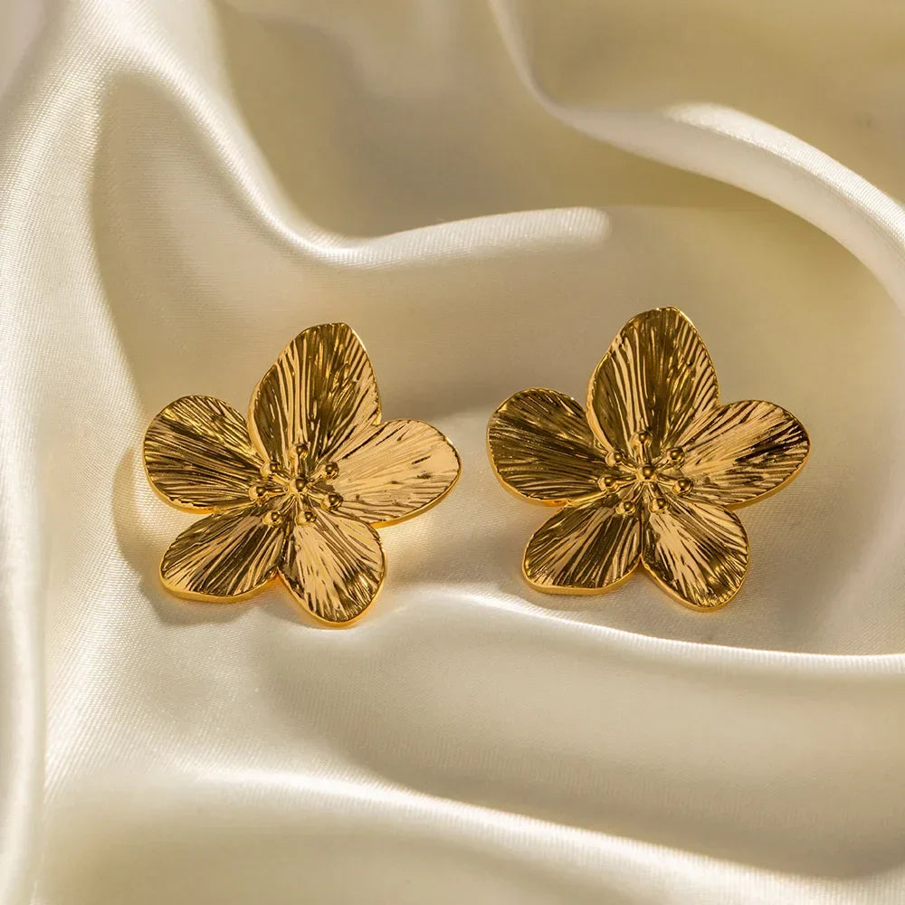 Juliette – Vintage Gouden Bloem Oorbellen Modehuis-Nederland