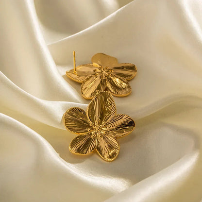 Juliette – Vintage Gouden Bloem Oorbellen Modehuis-Nederland