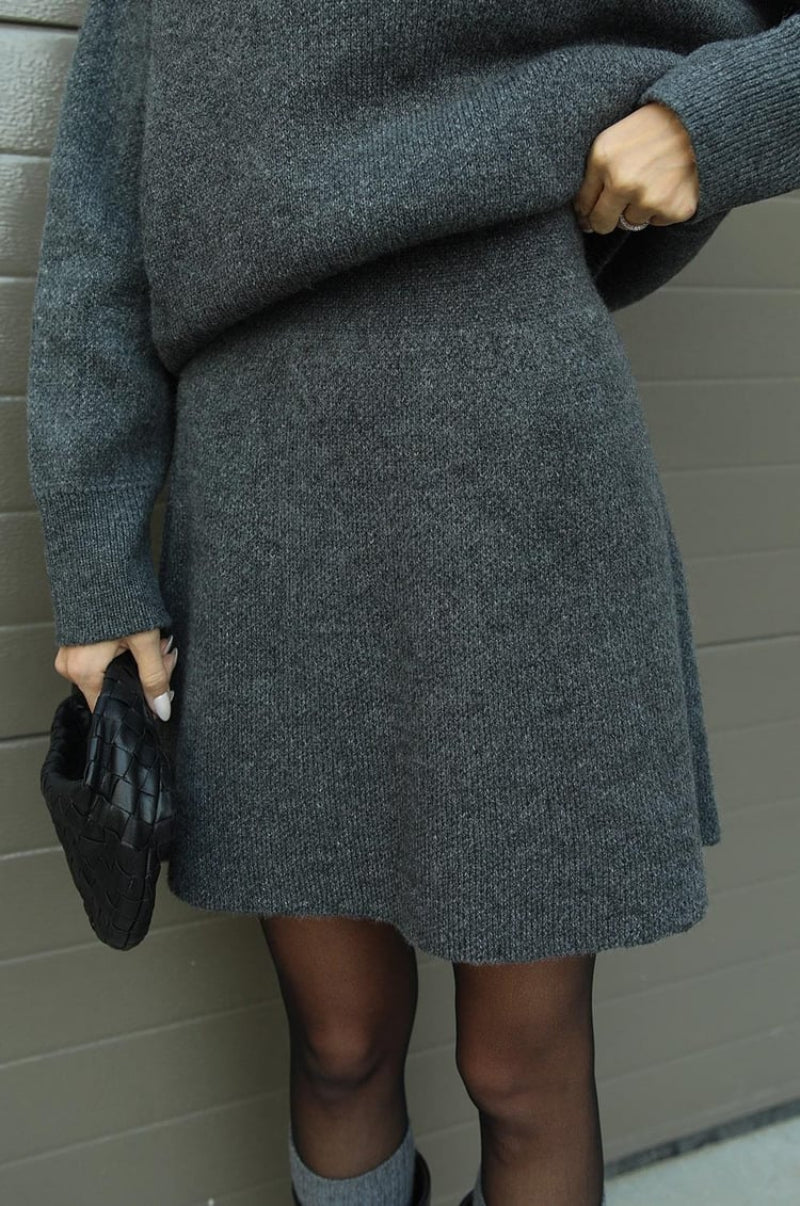 Dames Trui en Rokje Co-ord Set Mini
