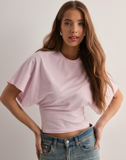 Amaya – Trendy T-shirt met Wijde Mouwen Velora-Amsterdam