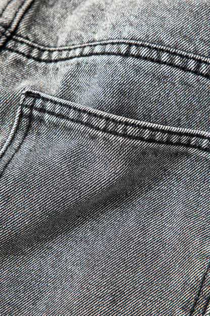 Damesjeans met wijde pijpen en gekruiste bandjes