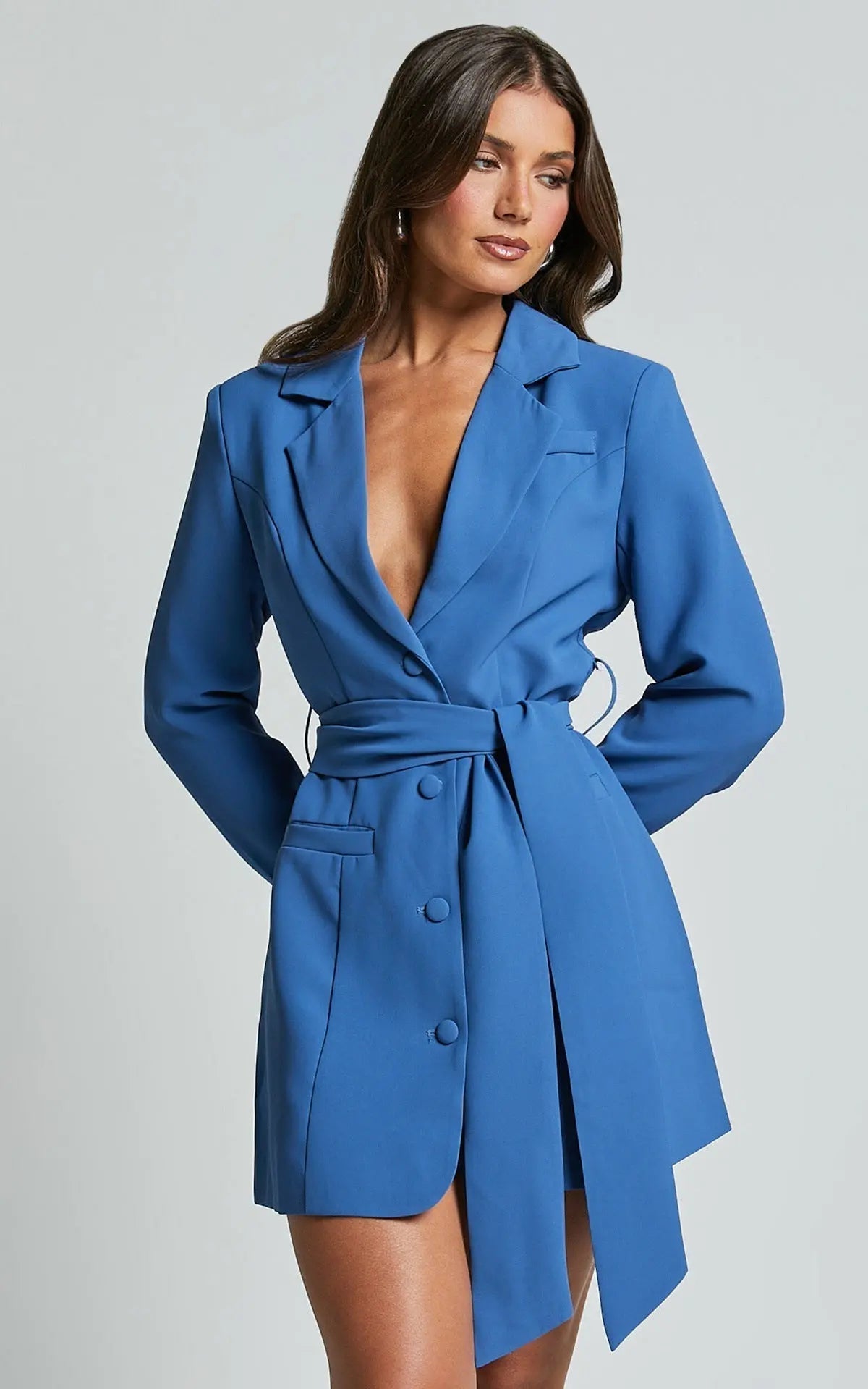 Damesjurk met double-breasted blazer en riem