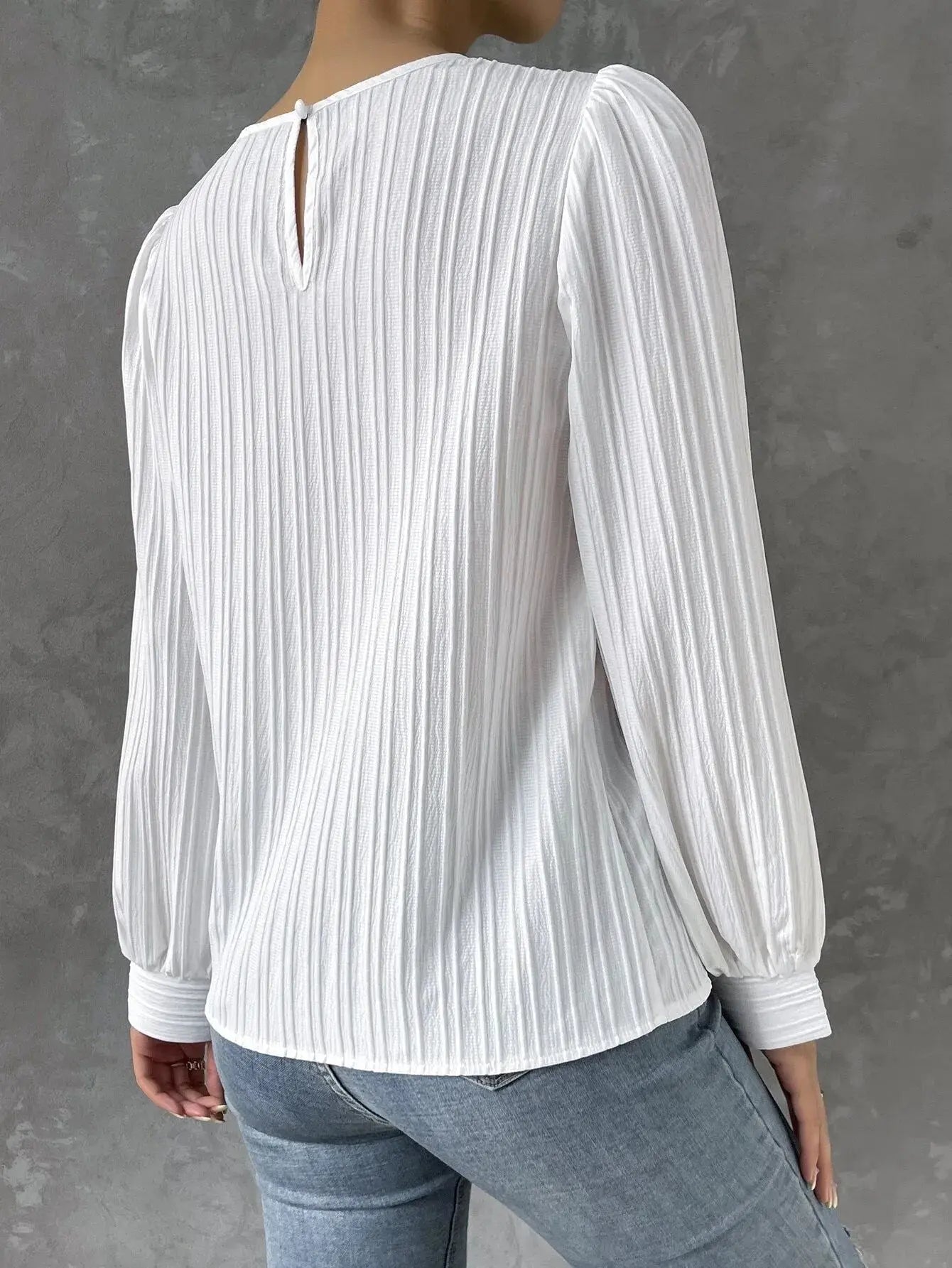 Geplooide top voor dames met pofmouwen