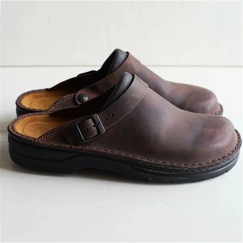 Heren Clogs Met Gevormd Voetbed En Antislipzool in Donkerbruin