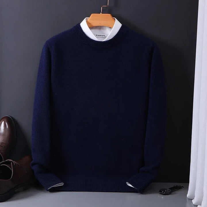 Heren Zacht Gebreide Pullover Met Ronde Hals En Rechte Snit in Marineblauw