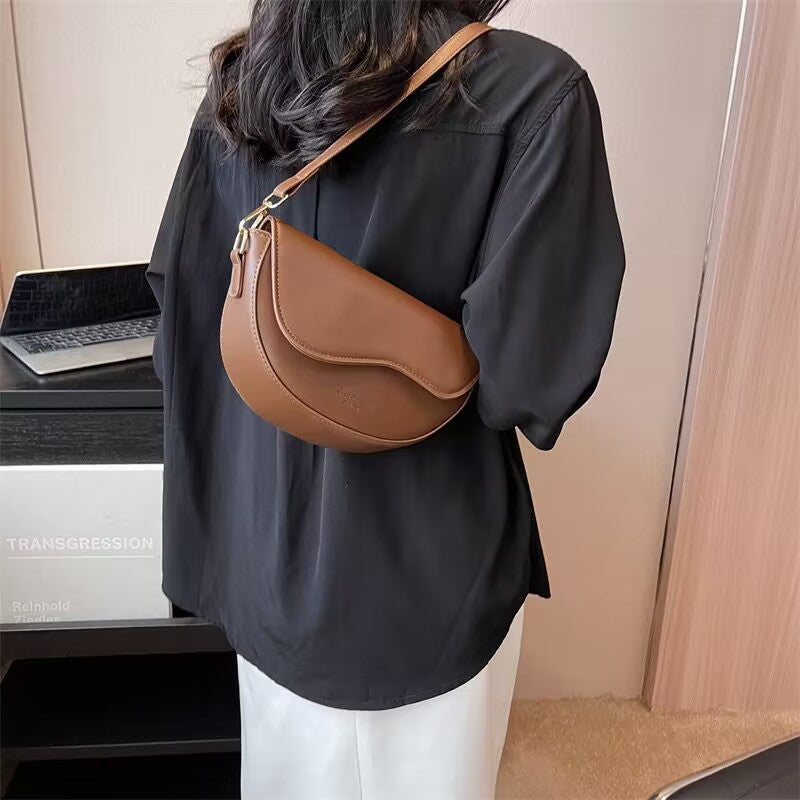 Dames Crossbody Tas Met Veganleer Look En Magneetsluiting detailfoto 2