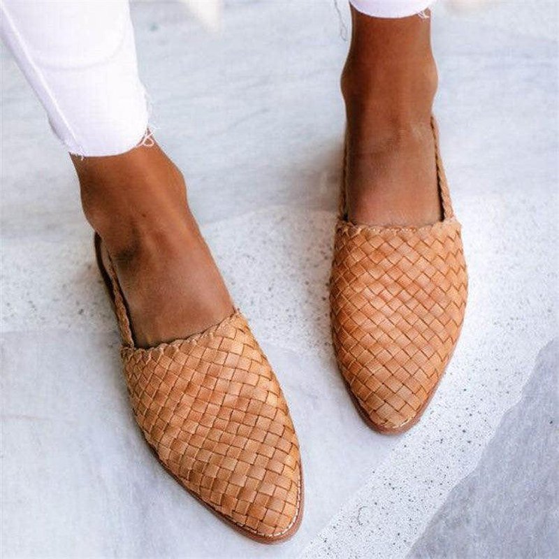 Dames Gevlochten Slingback Flats Met Puntige Neus En Lage Hak in Camel