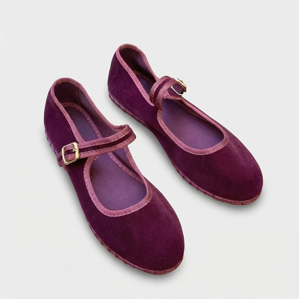 Dames Mary Jane Ballerina's In Fluweellook Met Gespbandje in Paars