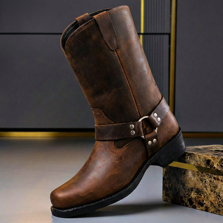 Heren Western Cowboylaarzen Met Harnessgesp En Vierkante Neus in Cognac, zijaanzicht