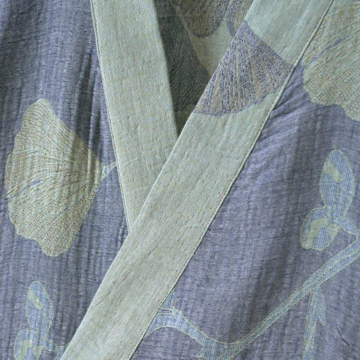 Kimono badjas detail van het ginkgomotief