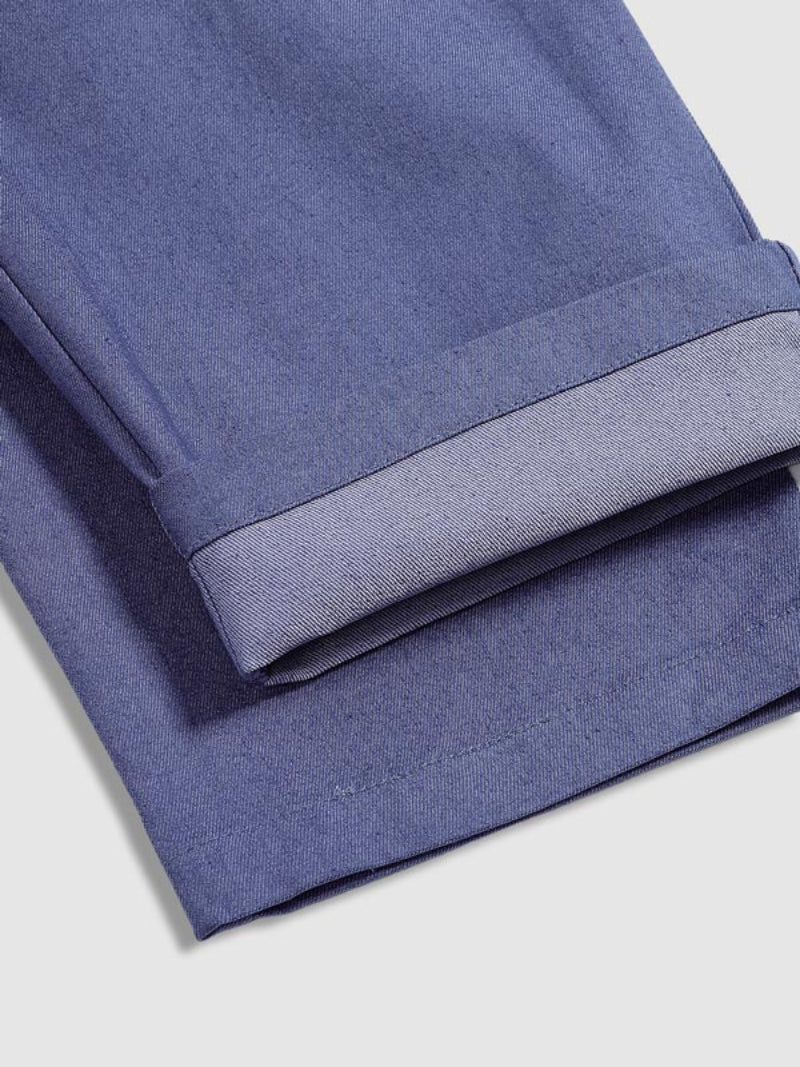 Slim fit chino broek voor heren met riemlussen