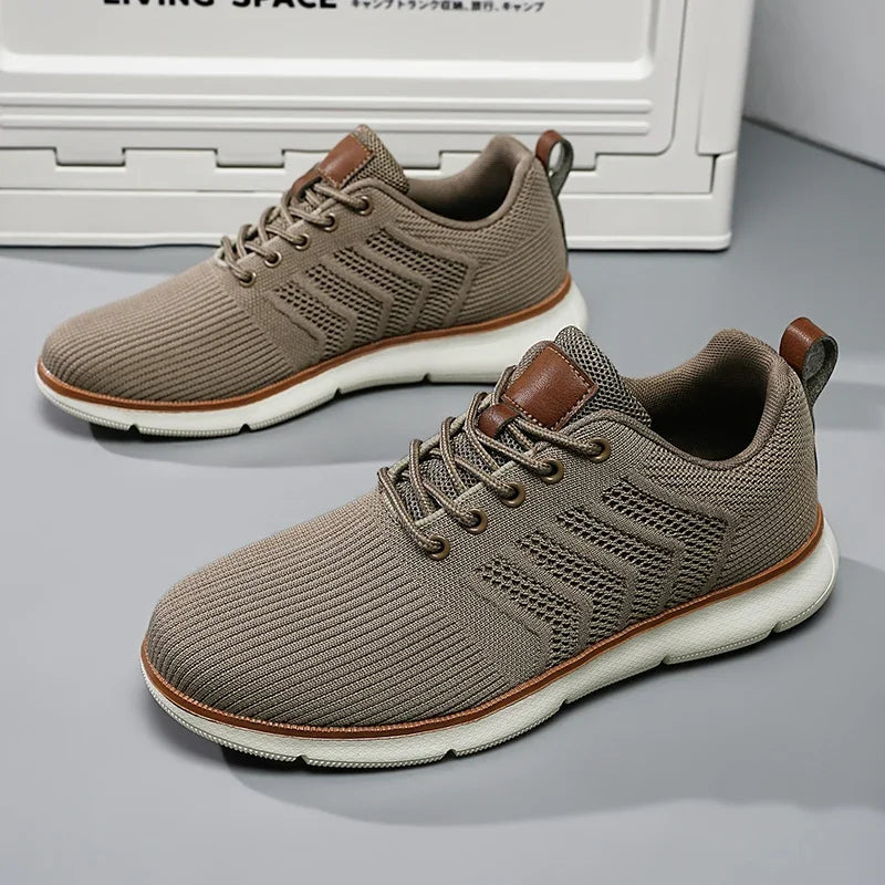 Heren Sneakers Met Ademend Bovenwerk En Lichte Zool in Beige