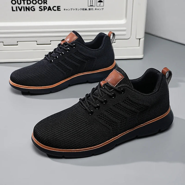 Heren Sneakers Met Ademend Bovenwerk En Lichte Zool in Zwart