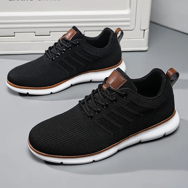 Heren Sneakers Met Ademend Bovenwerk En Lichte Zool in Zwart/Wit