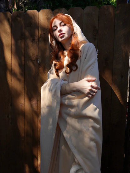 Eden Hoodie Blanket – Jouw Cocoon van Comfort Velora-Amsterdam