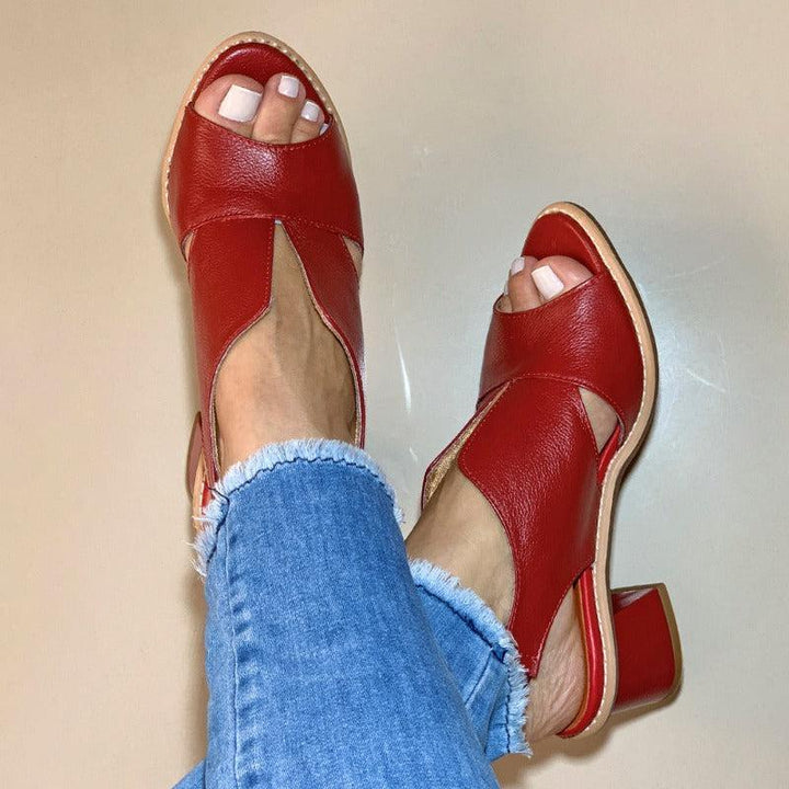 Dames Peeptoe Sandalen Met Stevige Blokhak En Slingback Bandje in Rood