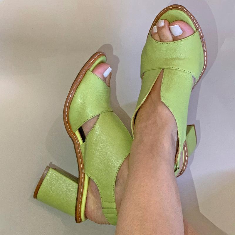 Dames Peeptoe Sandalen Met Stevige Blokhak En Slingback Bandje in Lichtgroen