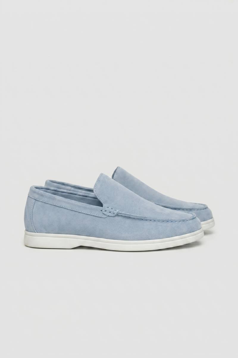 Heren Loafers In Suèdelook Met Witte Rubberzool En Sierstiksel in Lichtblauw